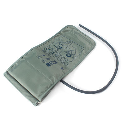 Manche de sphygmomanomètre NIBP Manche adulte de grande taille Sphygmomanomètre tube unique 22-42 cm